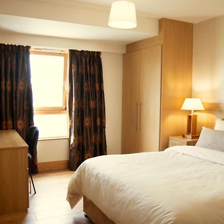 St Angela'S Lakeside Aparthotel Sala Sligo Exterior foto