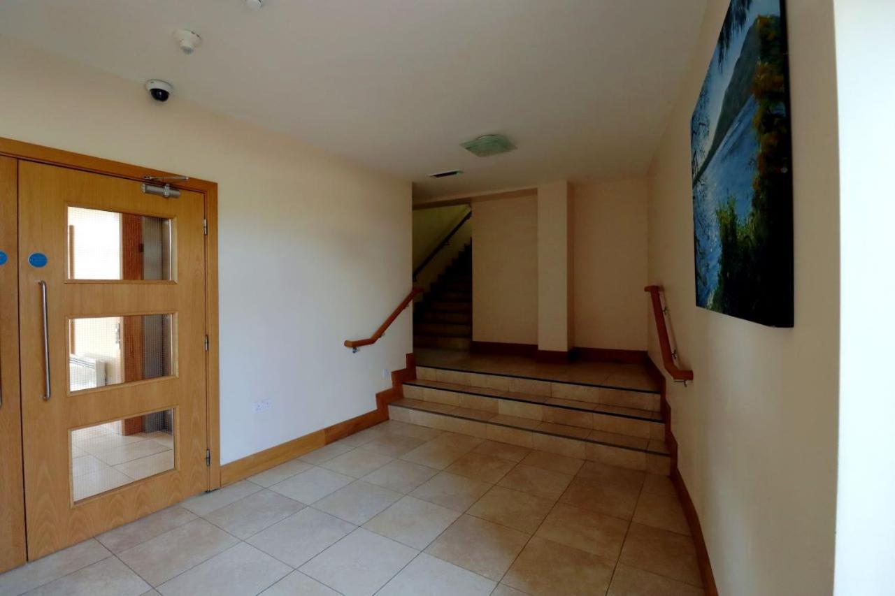 St Angela'S Lakeside Aparthotel Sala Sligo Exterior foto