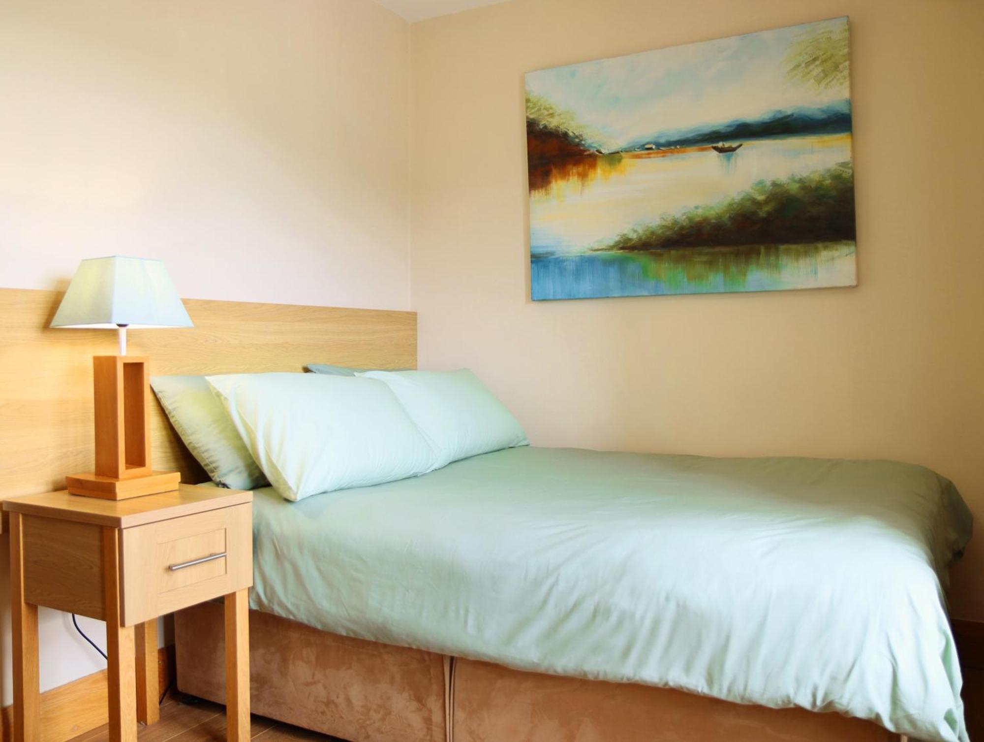 St Angela'S Lakeside Aparthotel Sala Sligo Exterior foto