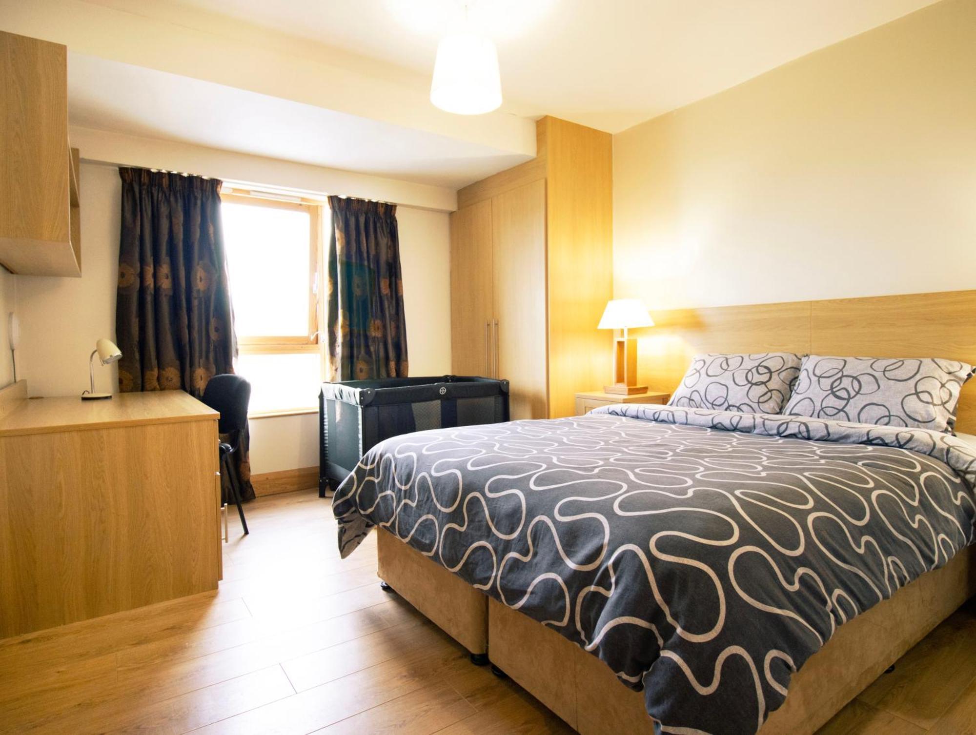 St Angela'S Lakeside Aparthotel Sala Sligo Exterior foto