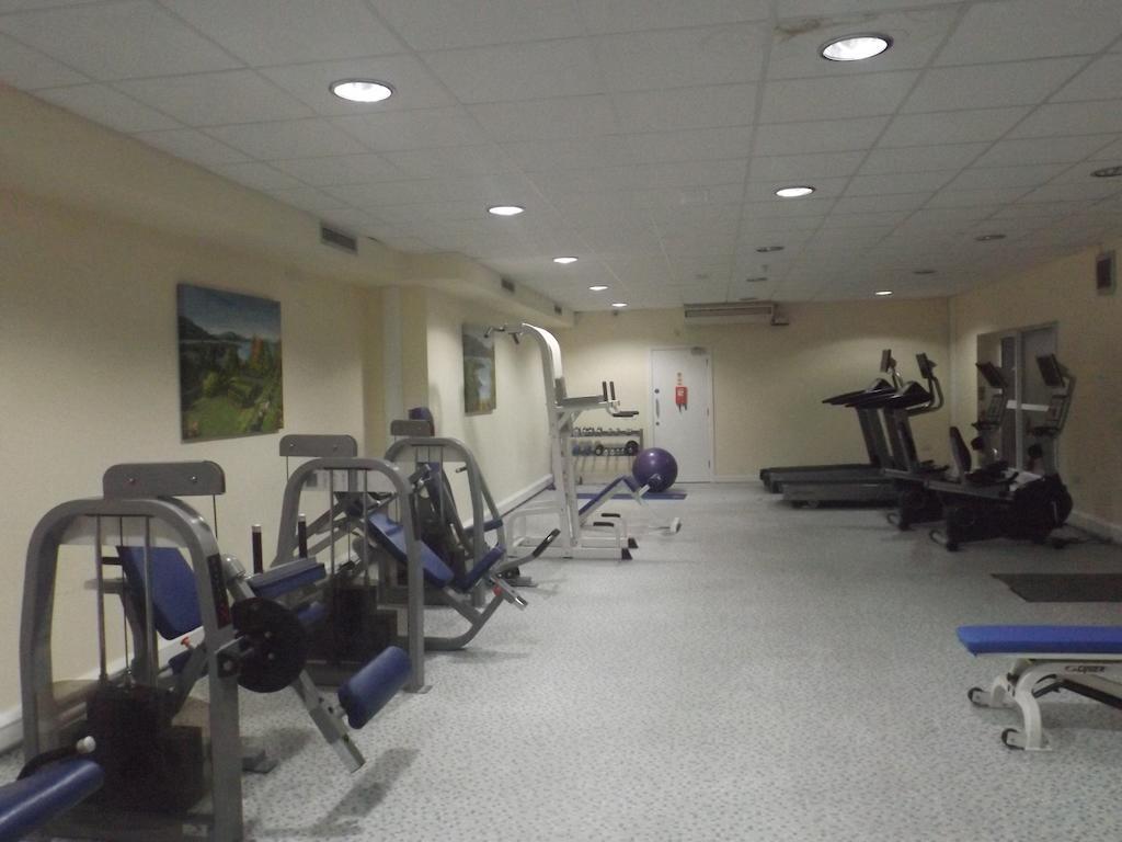 St Angela'S Lakeside Aparthotel Sala Sligo Exterior foto