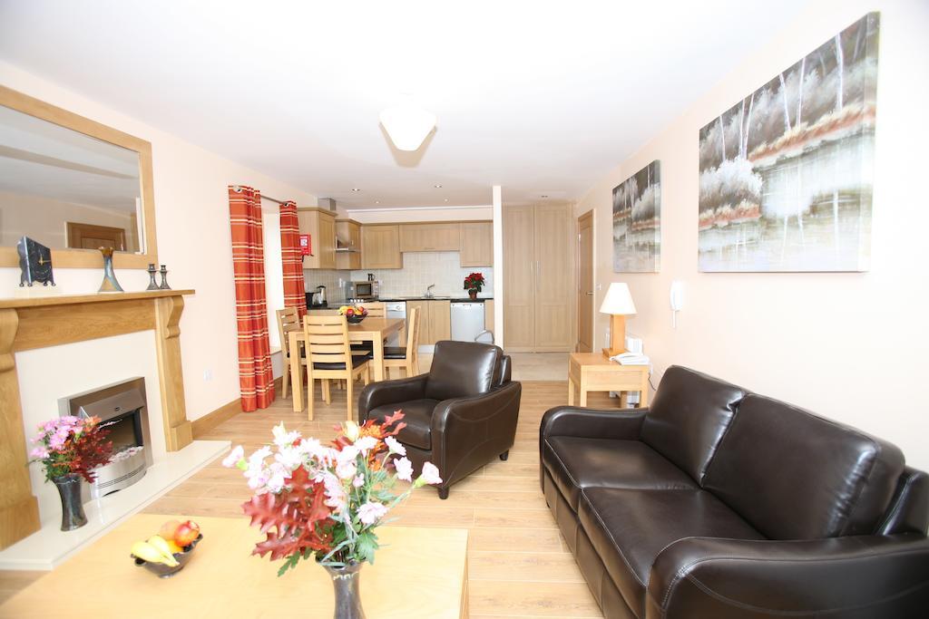 St Angela'S Lakeside Aparthotel Sala Sligo Quarto foto